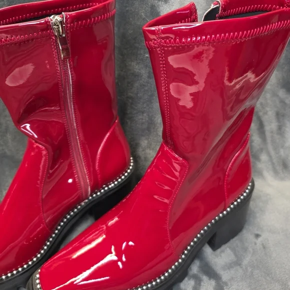 Lattelier Womens Shiny Ruby Red Leather Rhinestone Silver Boots. 38 (10 Usa) - Picture 2 of 13